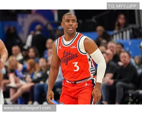 保罗私下向小卡请教战术遭小范严厉警告引发热议