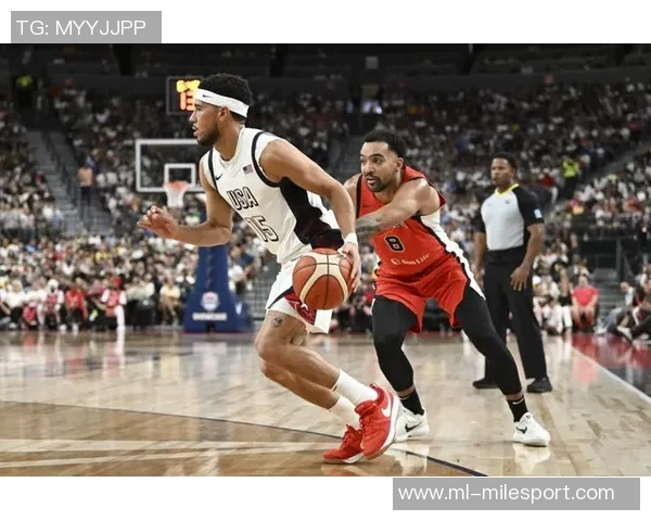 布克三节高效表现斩获24分7助攻正负值22助球队取得领先