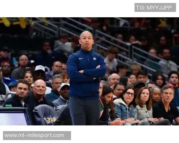 保罗与快船矛盾难解背后原因揭秘泰伦卢回应引发热议