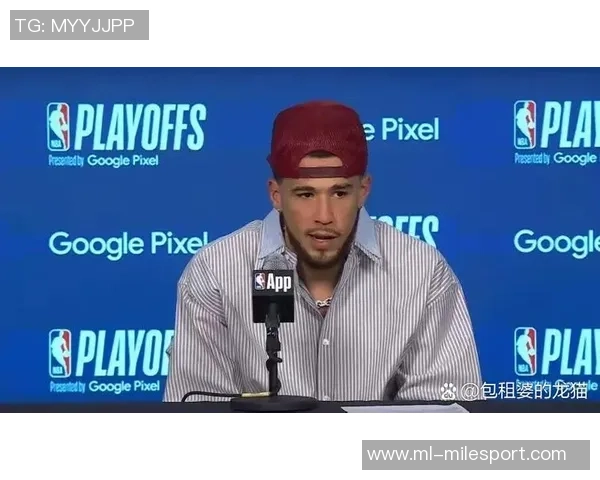 布克首节突破海斯防守时受伤乔丹奥特透露伤退原因