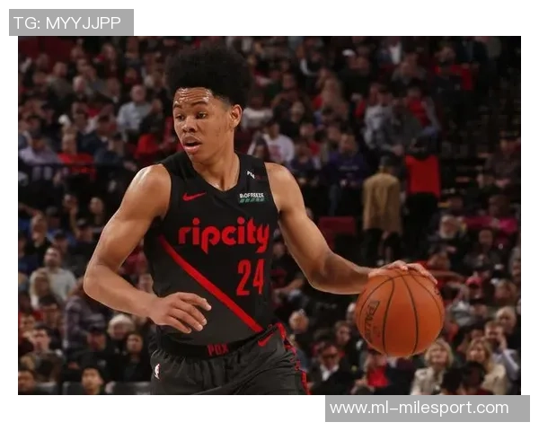 豪泽赞安芬尼西蒙斯状态火热期待他在场上大展身手