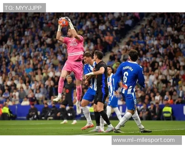 阿斯报头版聚焦圣霍安神奇扑救米拉头球成赛季转折点